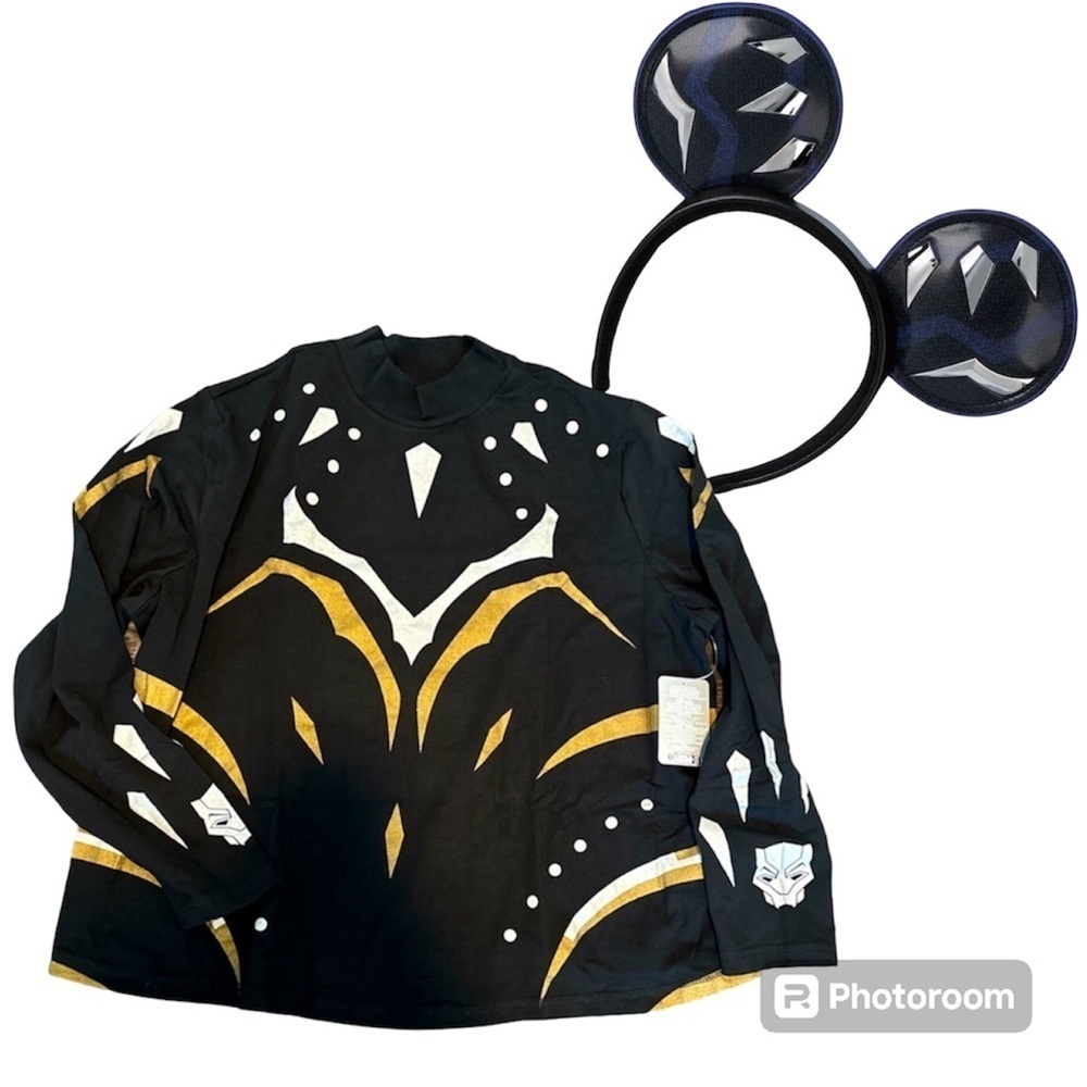 Disney store Marvel Black Panther Long sleeve stretch cotton + Mickey Ears NWT